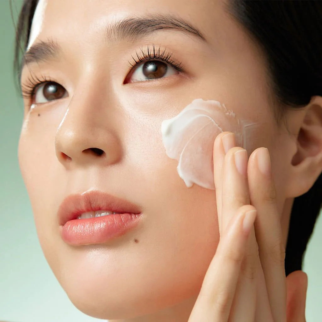 Purito Seoul Wonder Releaf Centella Cream Unscented hydrating soothing brightening skin care solution for dry uneven dark spots Niacinamide ceramide skin softening benefits dry combination oil-balancing low acidic Korean skin care for men women K Beauty World